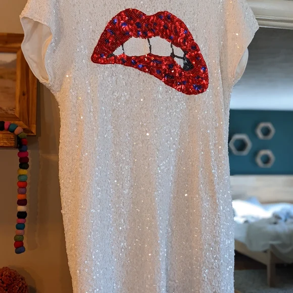 Aidan Mattox | Dresses | Aidan Mattox White Sequin Lips Dress | Poshmark